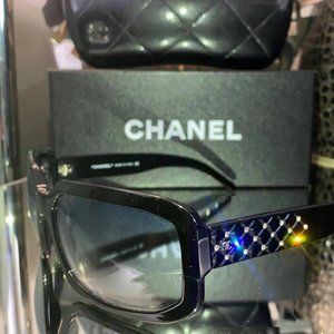 Beautiful Black Swarovski Crystal Quilted Frames Chanel Vintage Sunglasses!